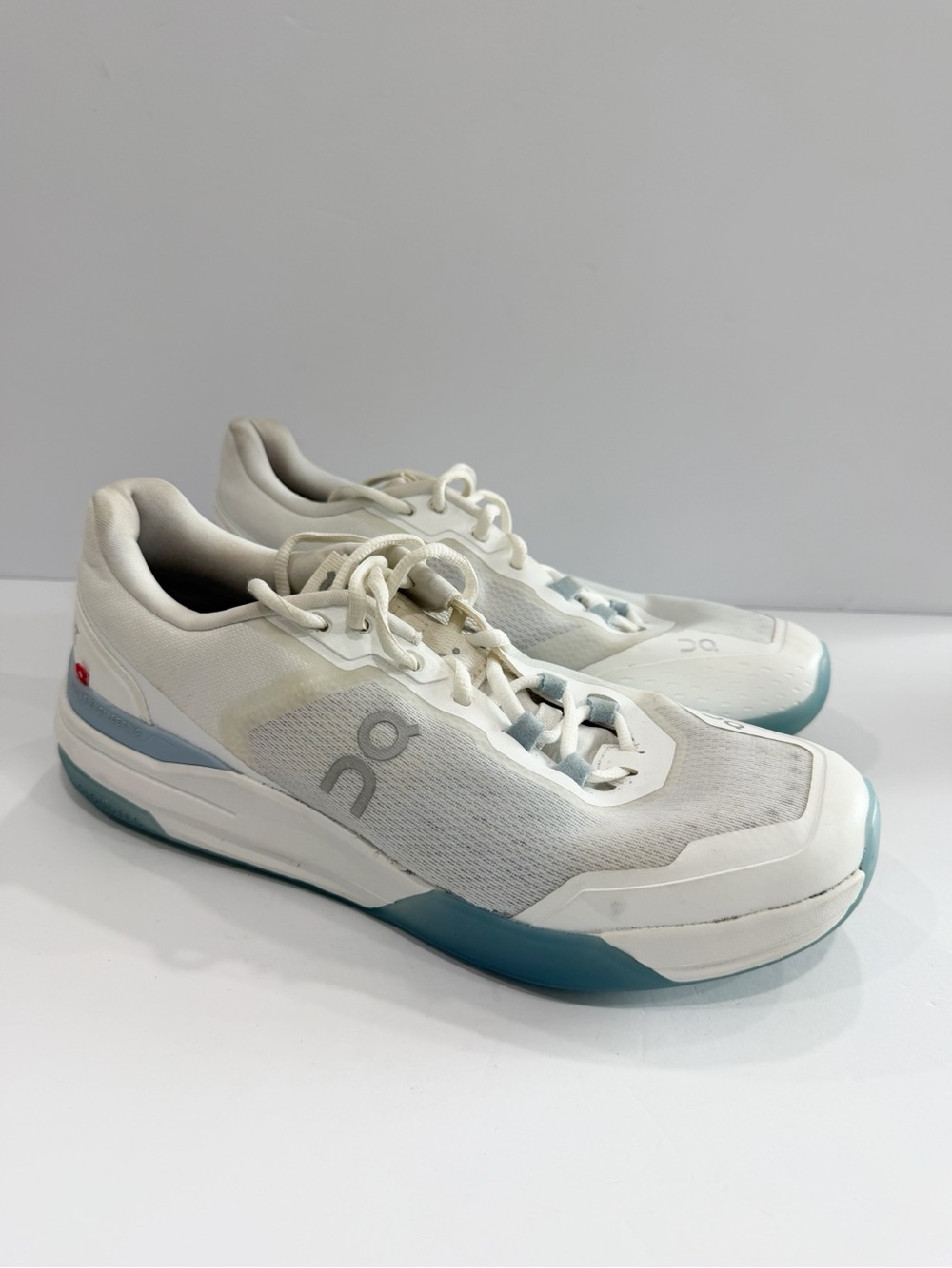 On Running The Roger Advantage Pro Men’s Tennis Shoes